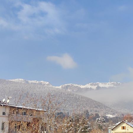 Luxury Apartment «Le Jurassien», Gex-Geneve Cessy Exterior foto